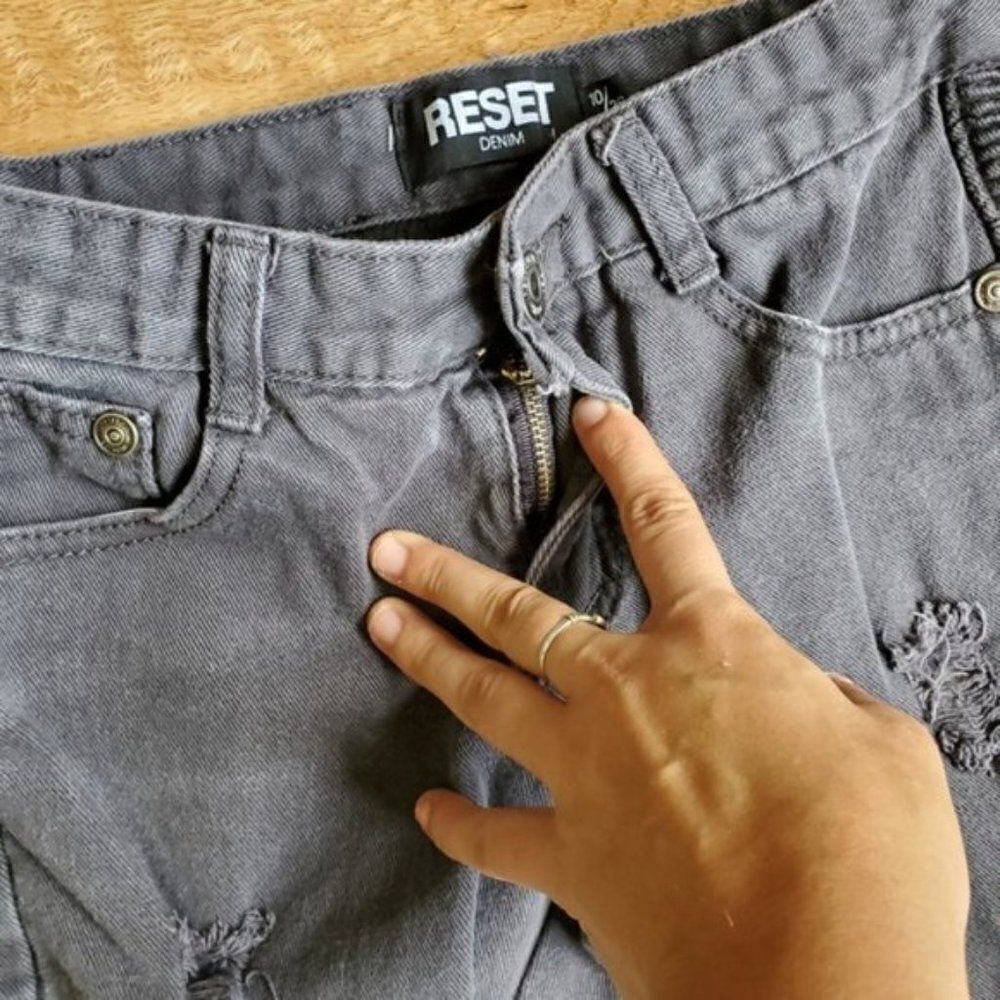 Reset Grey Jeans  - Picture 4 of 8